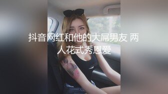 穿着制服伺候客户没想到还是个猛男这样的客户请给我来一排哈哈