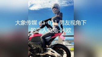 年龄不大却很骚00后嫩妹子，无毛极品肥穴假屌猛捅，骑乘抽插高潮出水，掰穴特写扣弄，小穴很紧致淫骚